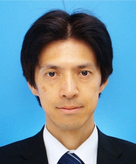 Prof. Tetsusei Kurashiki (Director)